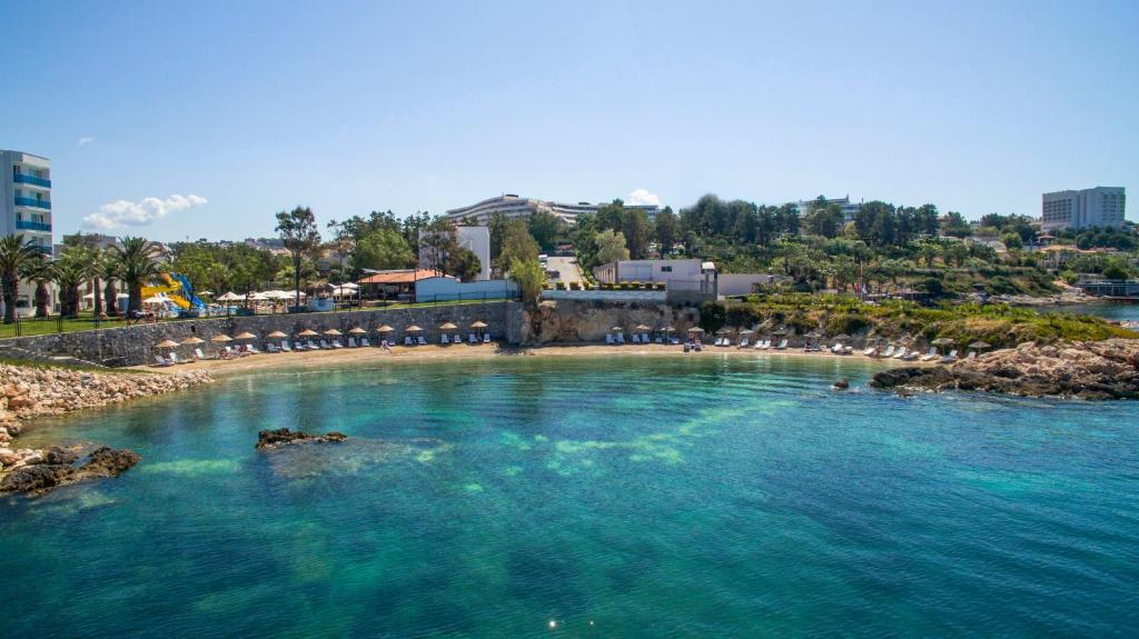 هتل لی بلو ریزورت کوش آداسی - LE BLEU & RESORT HOTEL KUSADASI