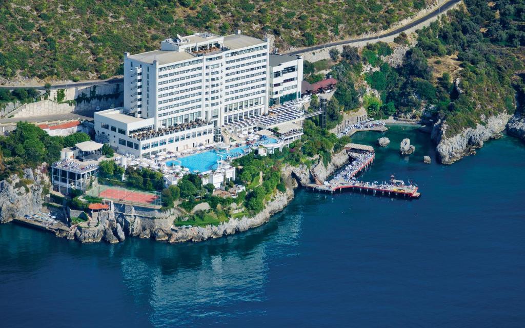 هتل کورومار دلوکس کوش آداسی -  KORUMAR DELUXE HOTEL KUSADASI