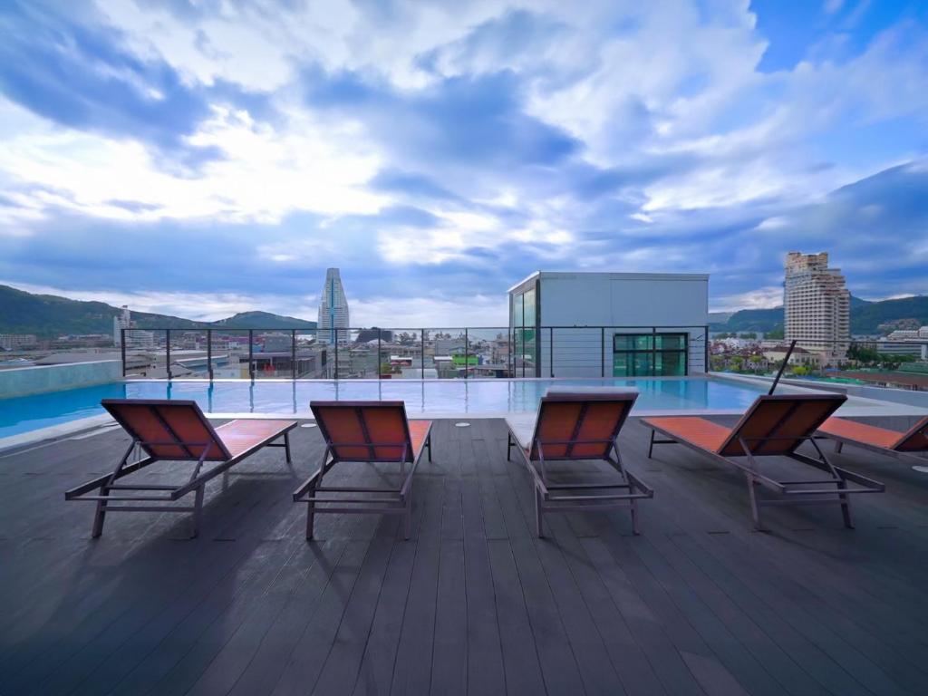 هتل فونیکس گرند پتونک - Phoenix Grand Patong