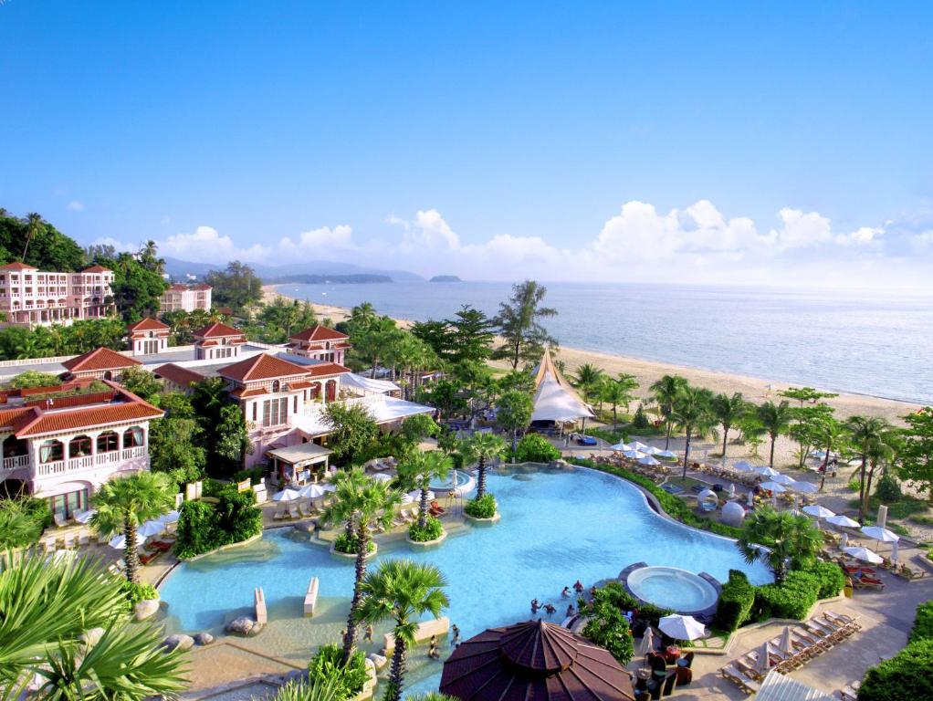 هتل سنتارا گرند بیچ ریزورت پوکت - Centara Grand Beach Resort Phuket