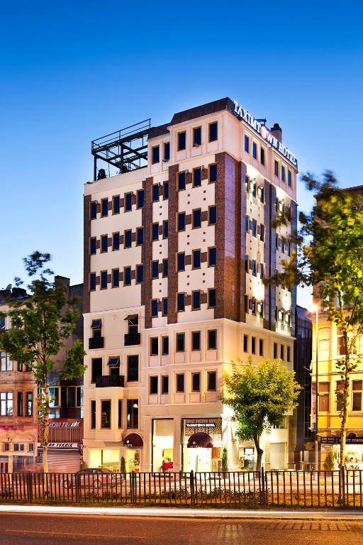 هتل تکسیم تاون استانبول - Taximtown Hotel
