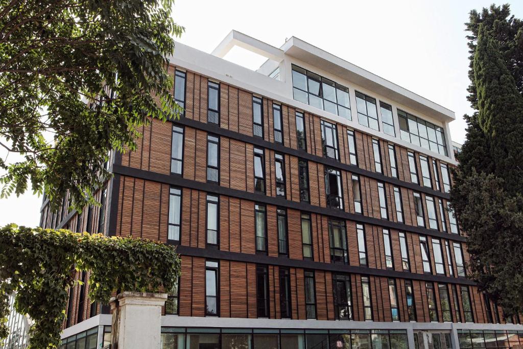 هتل ال ام کلاب تفلیس - L.M Club Hotel