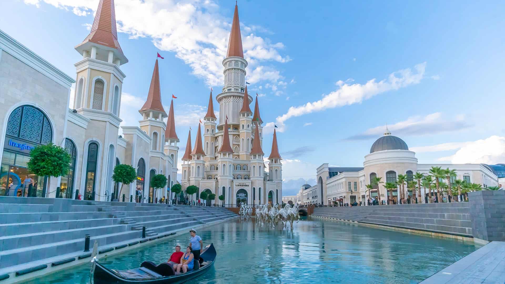 لند آف لجندز، قلمروی افسانه‌ای در ترکیه