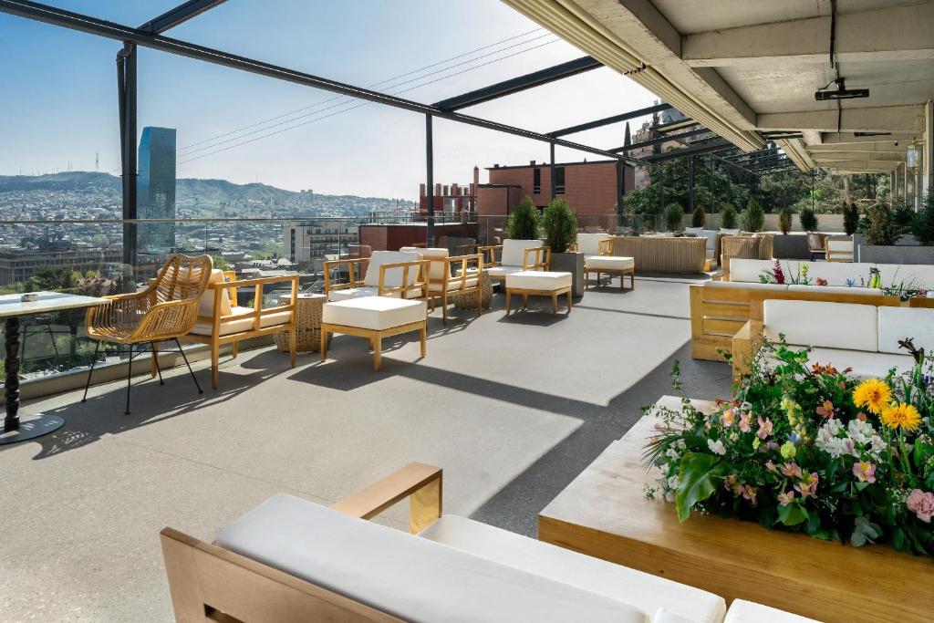 هتل کاستور اند پولوکس تفلیس - Castor & Pollux Hotel Tbilisi