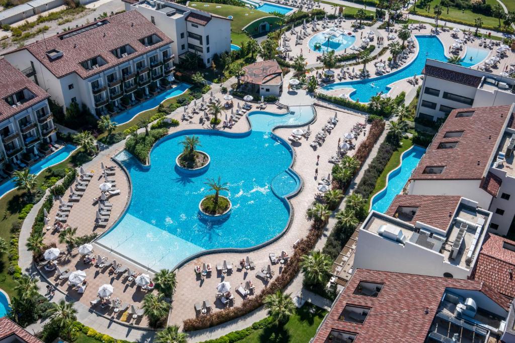 هتل آکرا فتحیه تویی بلو سنساتوری - Akra Fethiye Tui Blue Sensatori Hotel